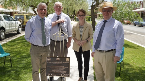 Deputy-Prime-Minister-Michael-McCormack-Councillor-Nigel-Judd-OAM-Steph-Cooke-MP-and-Mayor-Rick-Firman.jpg